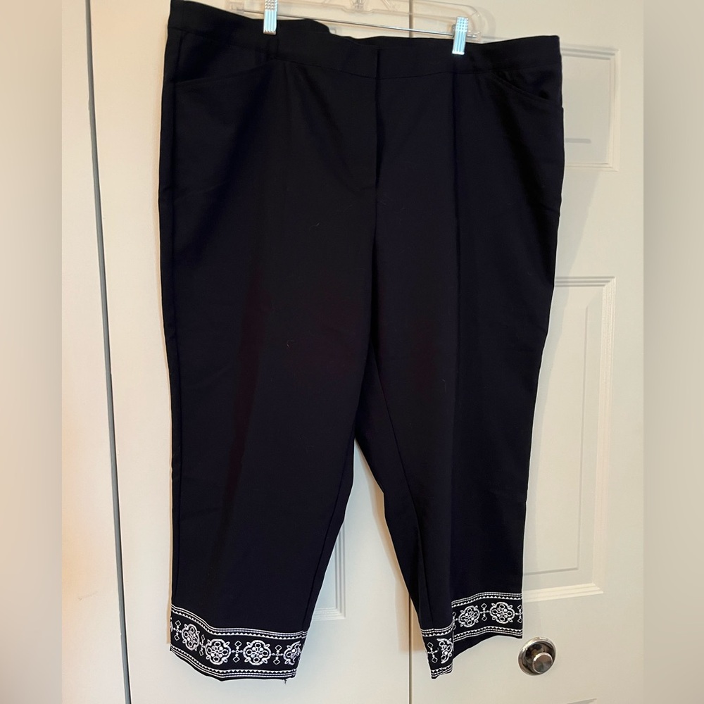 Ruby Rd Navy Embroidered Hem Capri